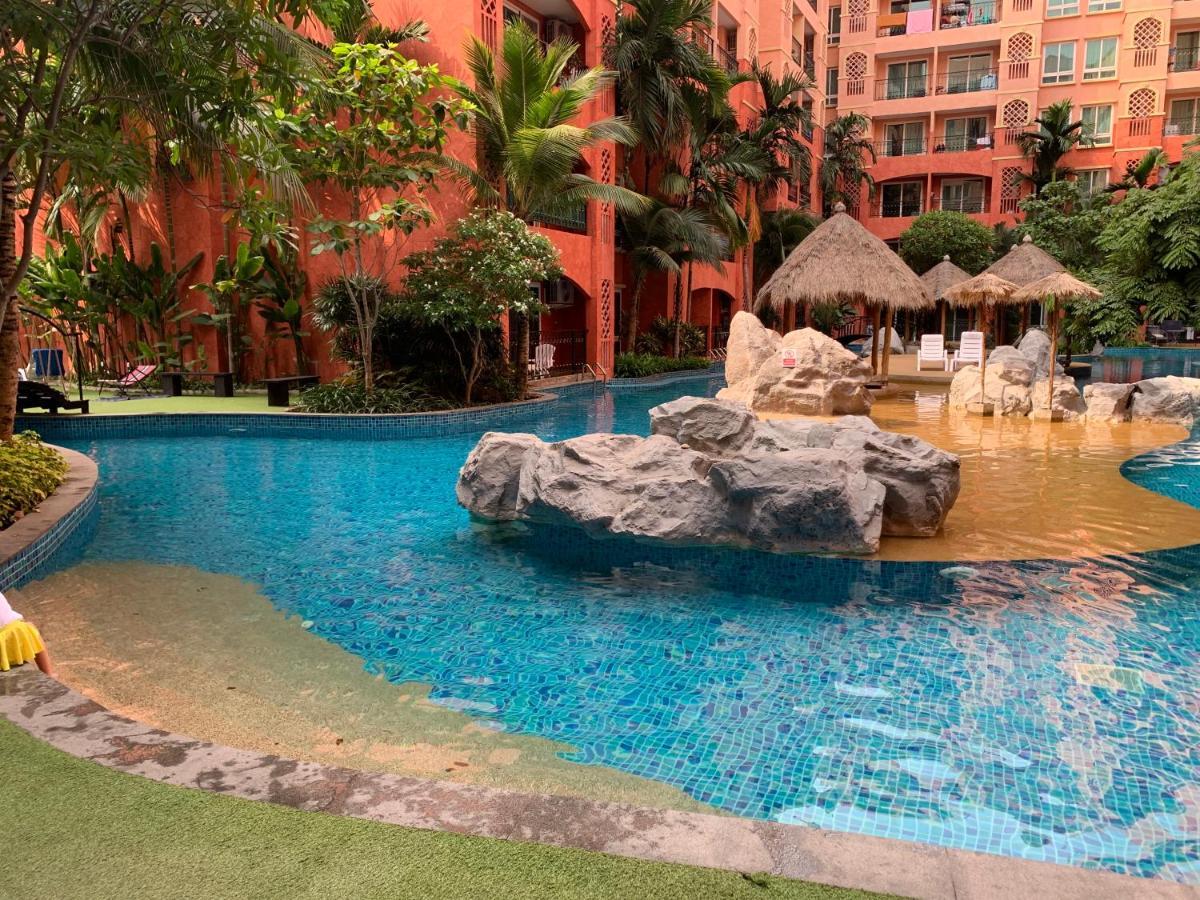 Seven Seas Condo Resort Praia de Jomtien Exterior foto