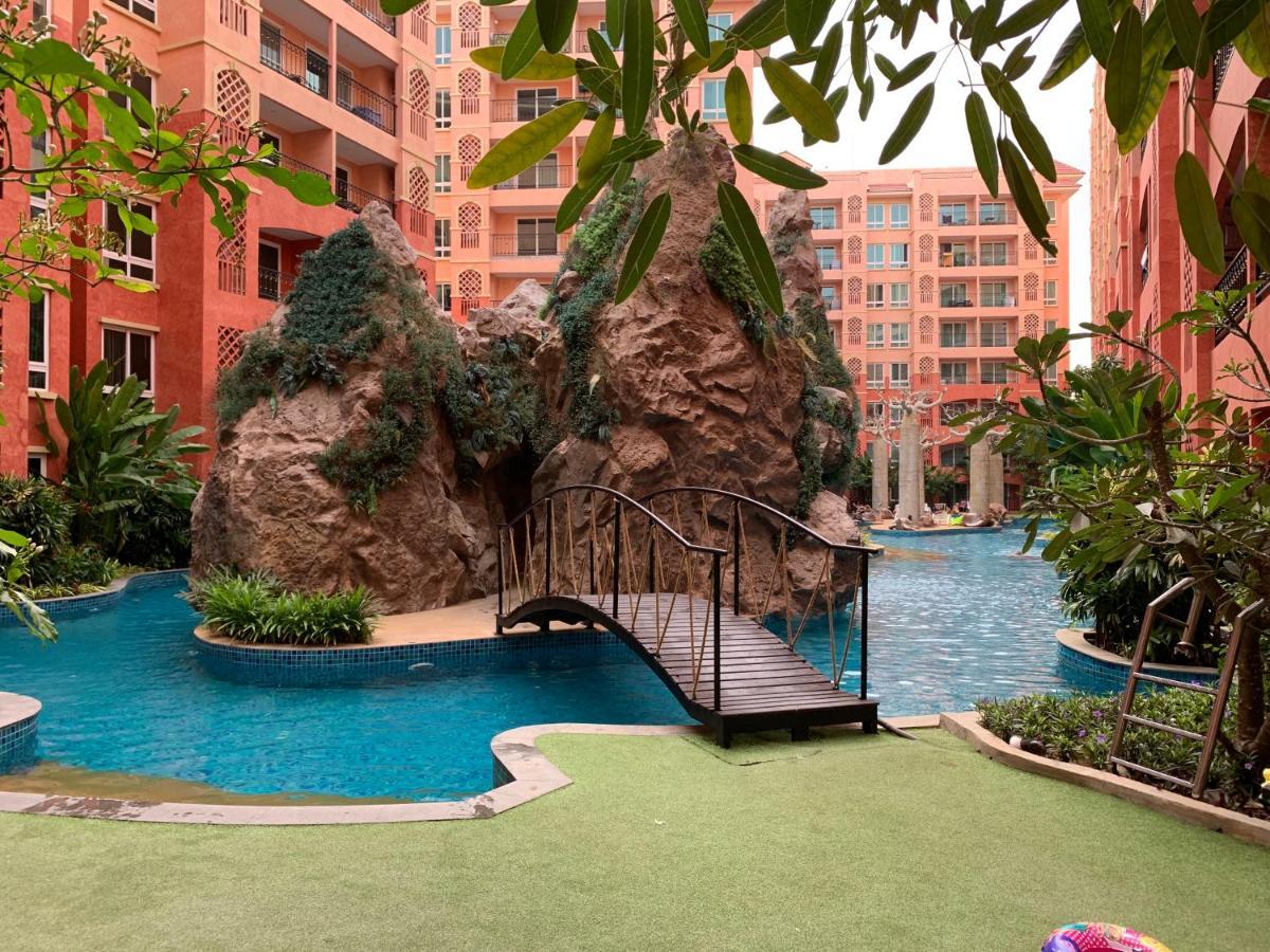 Seven Seas Condo Resort Praia de Jomtien Exterior foto