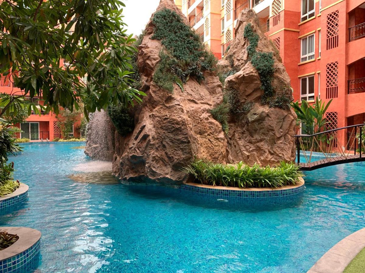 Seven Seas Condo Resort Praia de Jomtien Exterior foto