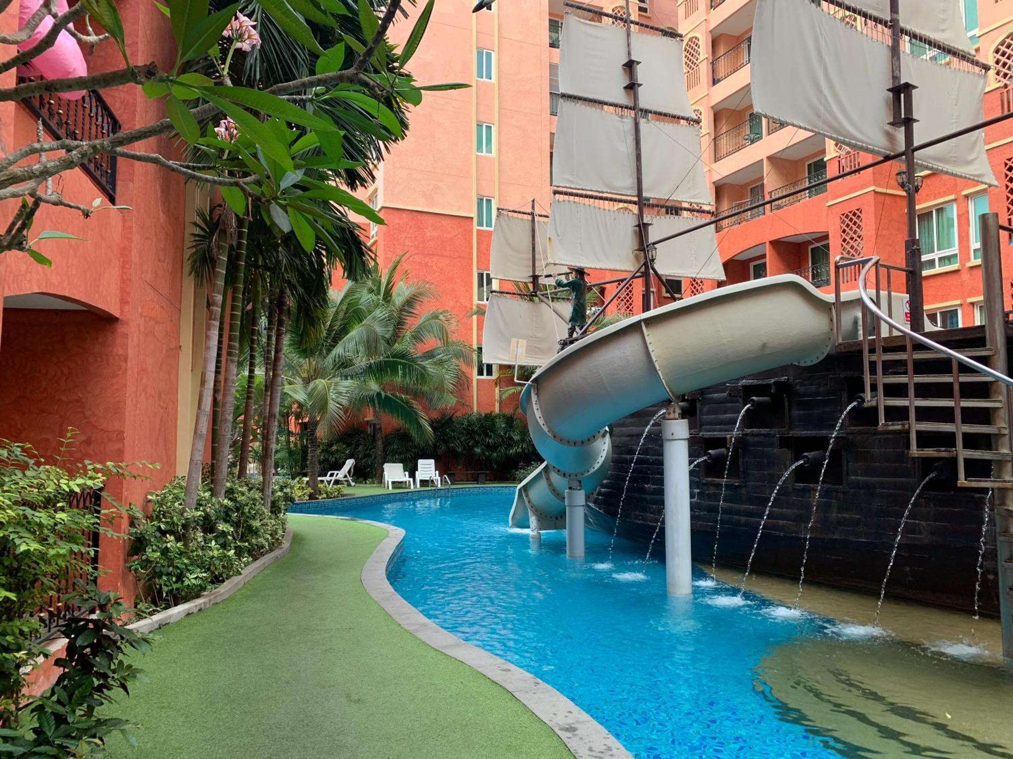 Seven Seas Condo Resort Praia de Jomtien Exterior foto