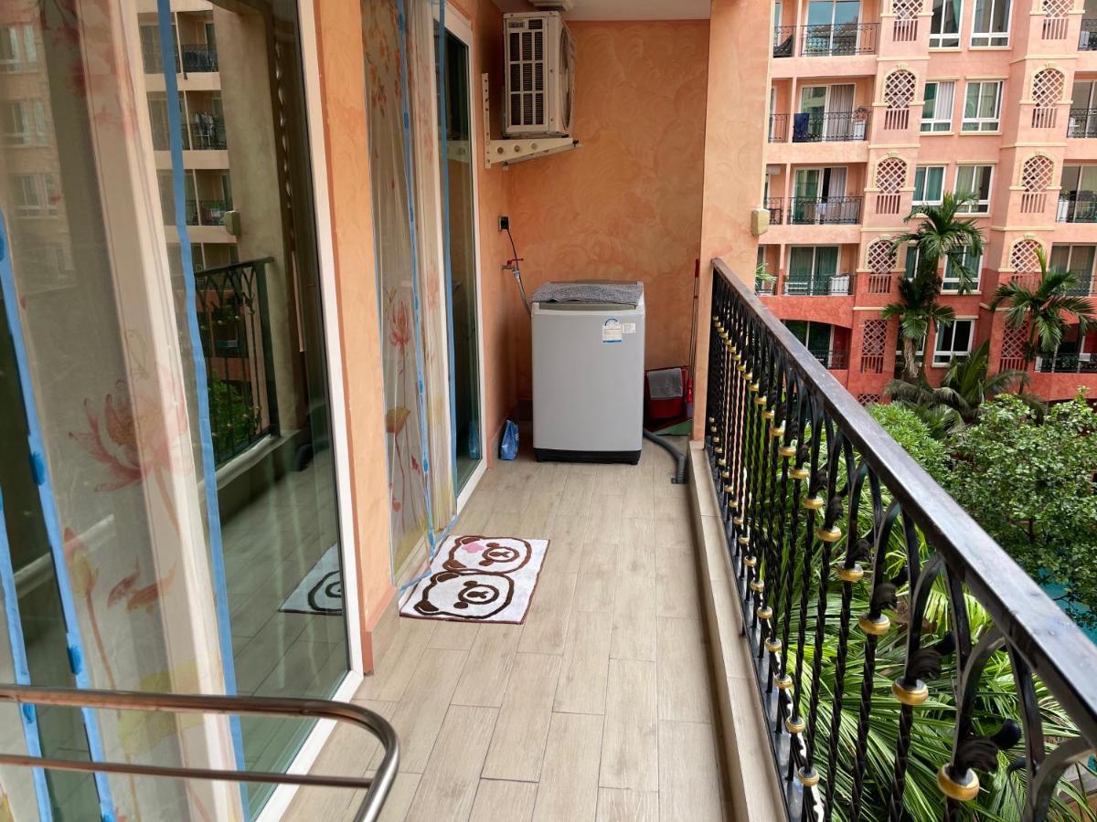 Seven Seas Condo Resort Praia de Jomtien Exterior foto