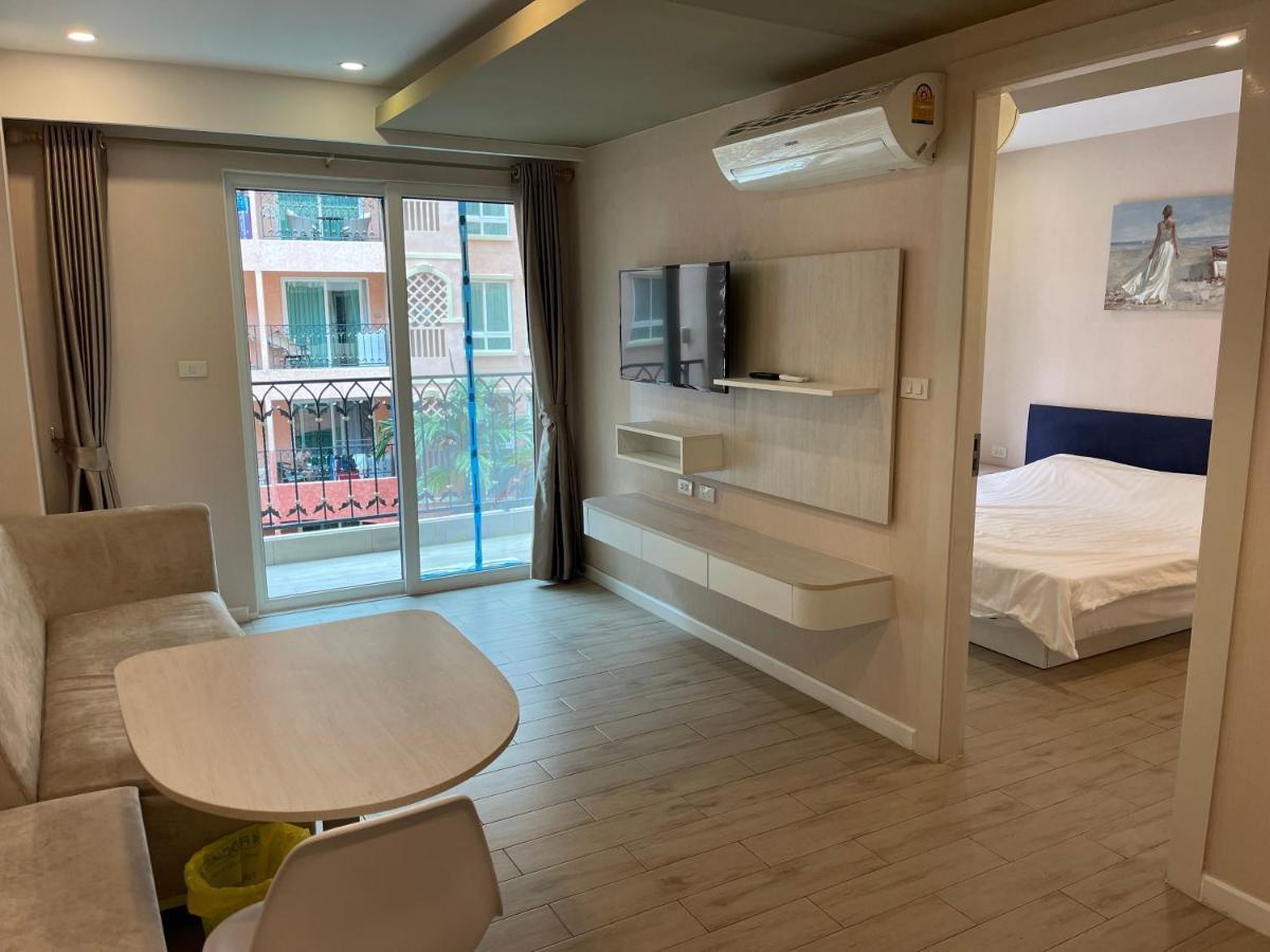 Seven Seas Condo Resort Praia de Jomtien Exterior foto